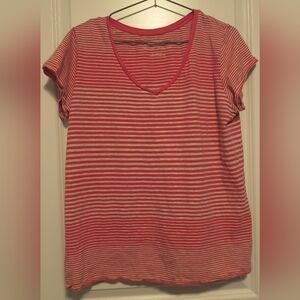 Denver Hayes Striped V-Neck Tee in Red and White